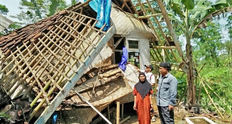 5+ Arti Mimpi Rumah Terbalik